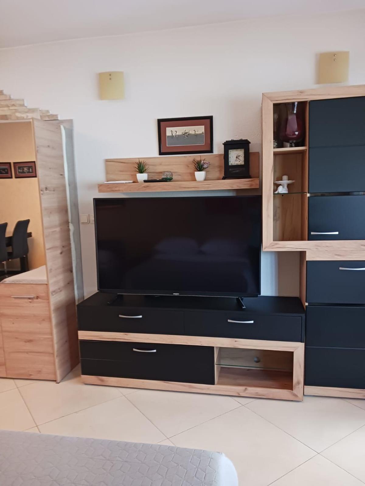 Apartmani Valerija I Joso Bibinje Habitación foto