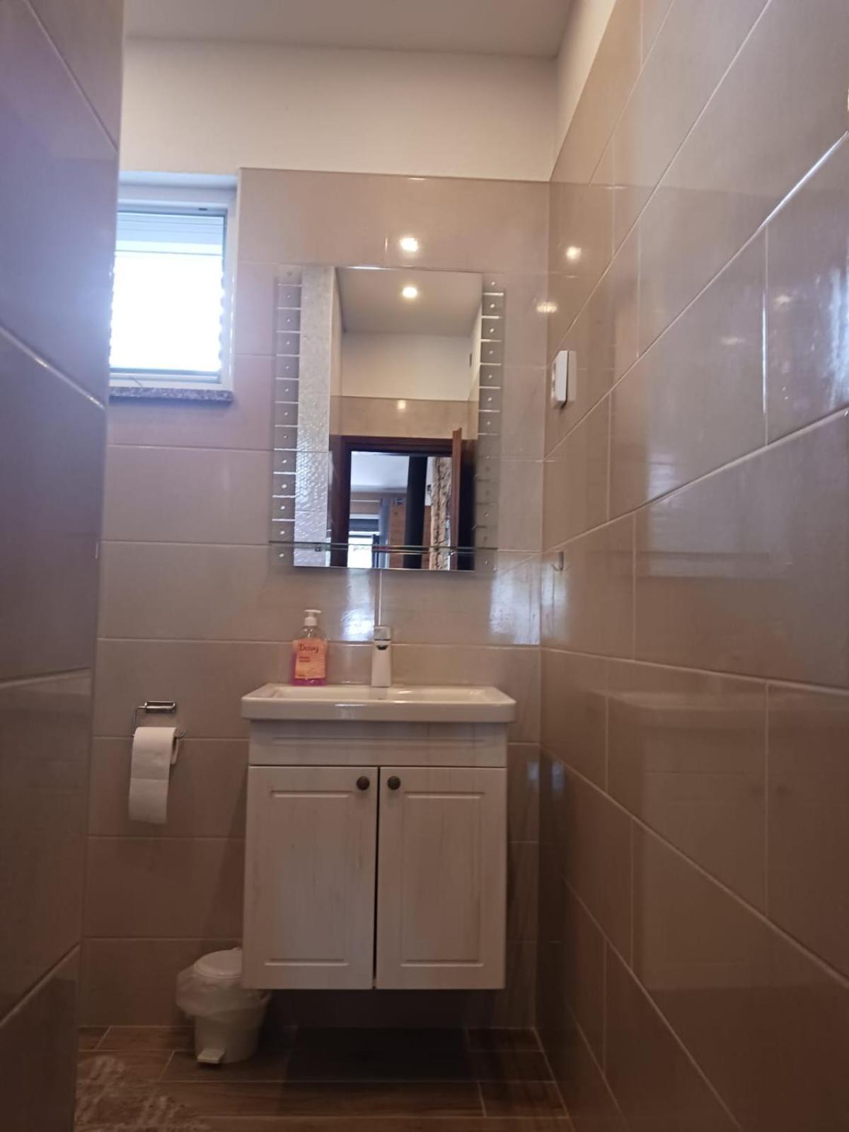 Apartmani Valerija I Joso Bibinje Habitación foto